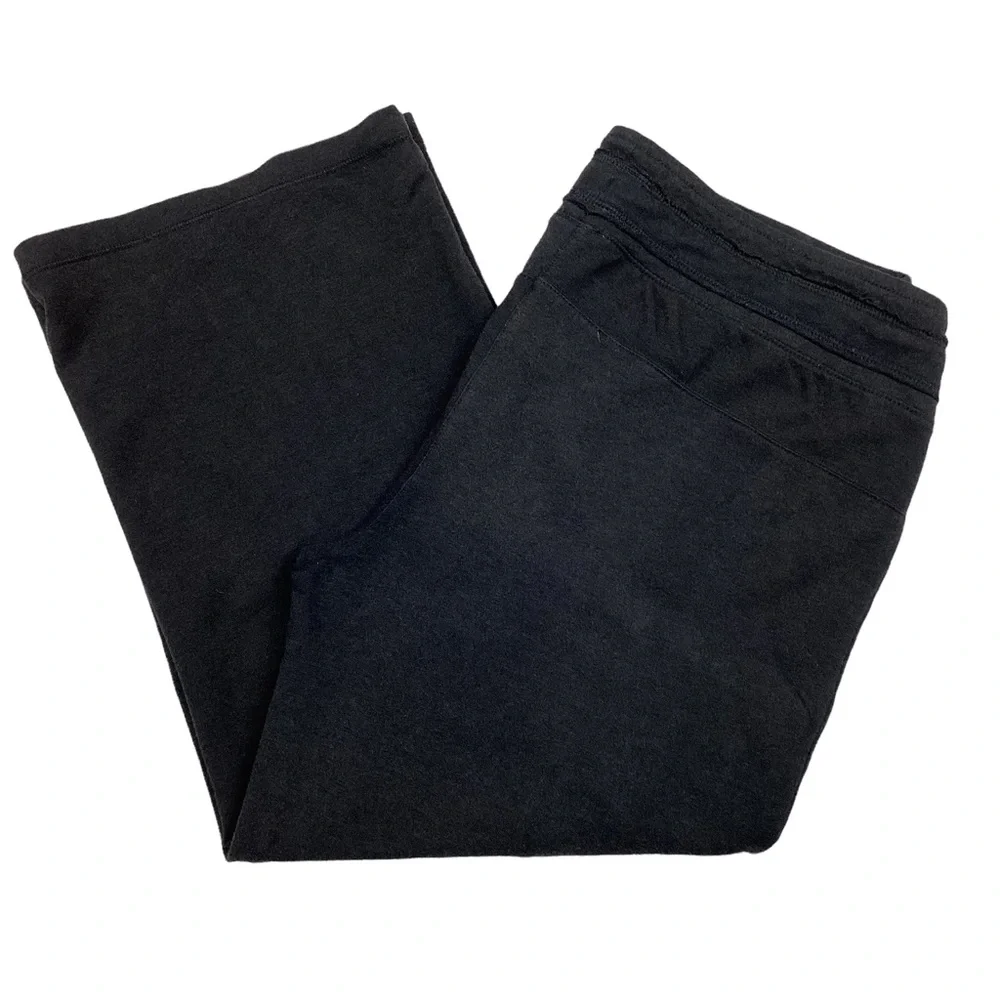 ALO Black Capri Jogger Straight Leg